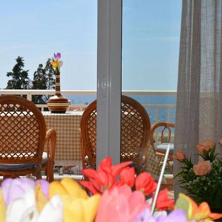 Panos Apartments Yerakini Eksteriør billede
